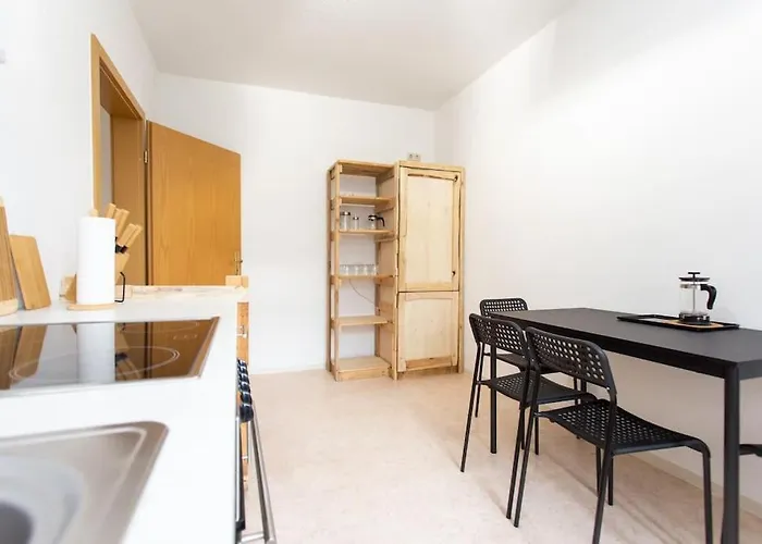 Schicke Mit 3 Schlafzimmern, Vollausgestatteter Küche&bad - Bettwäsche, Handtücher Und Wifi Inklusive *